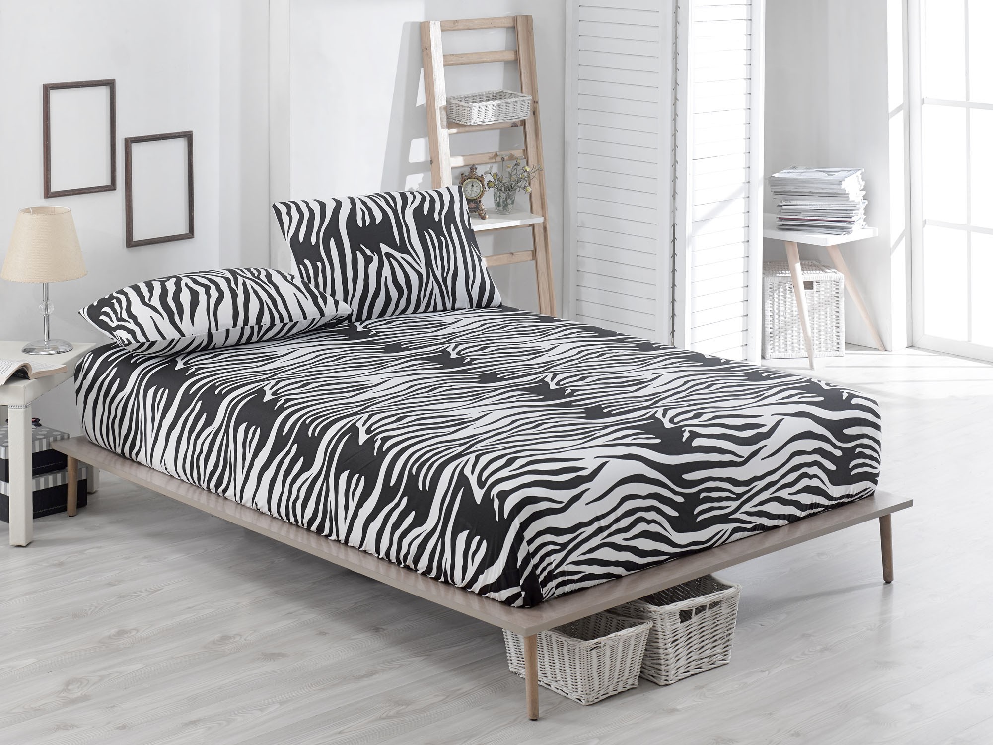 

Комплект постельного белья EnLora Home Черный