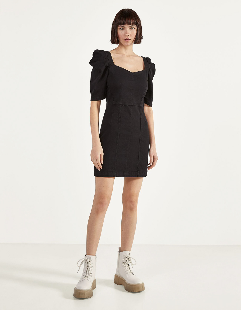

Платье Bershka Ж1055288 (0380/019/800) цвет черный L