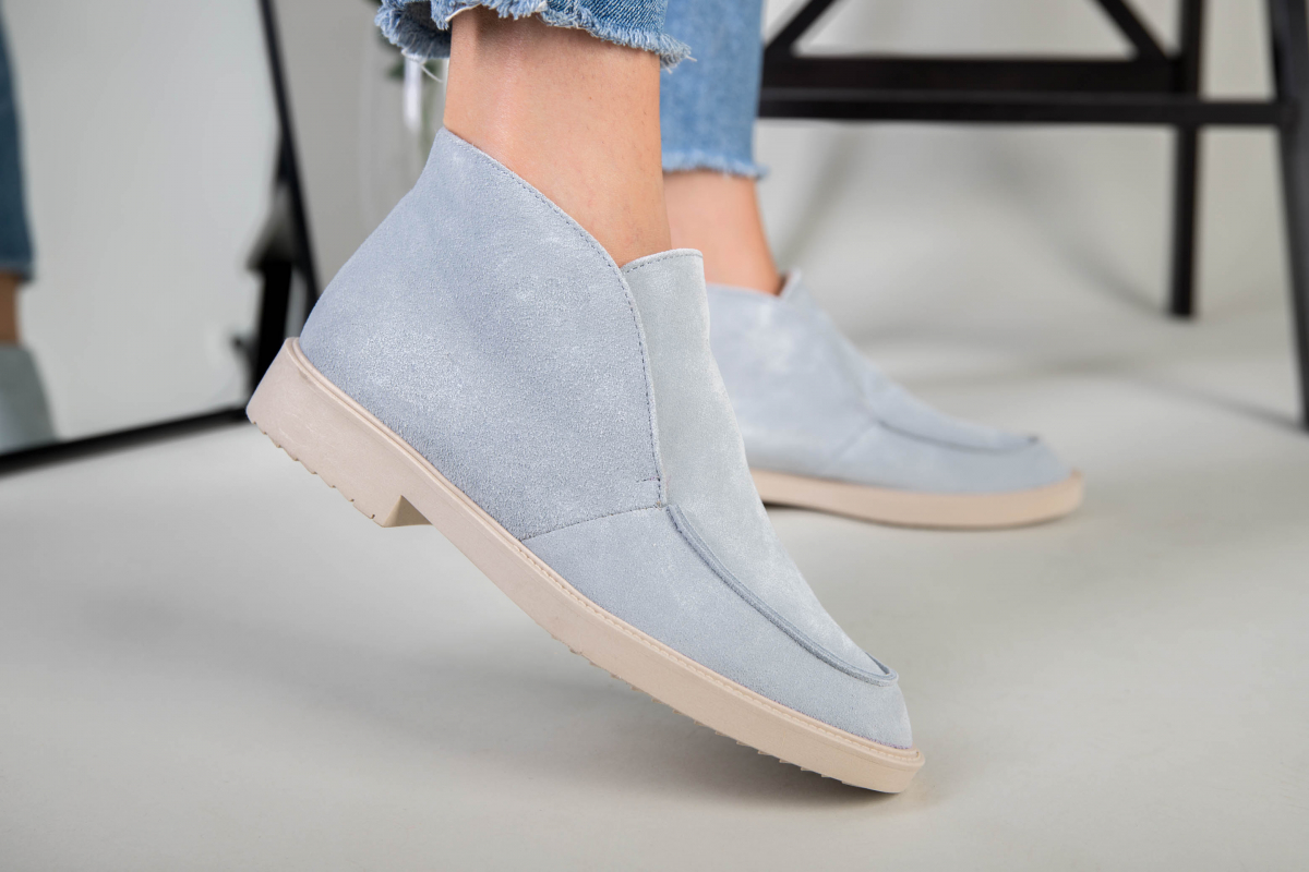 

Женские демисезонные лоферы замшевые LuxuryShoes 5221-1д/38 Серый