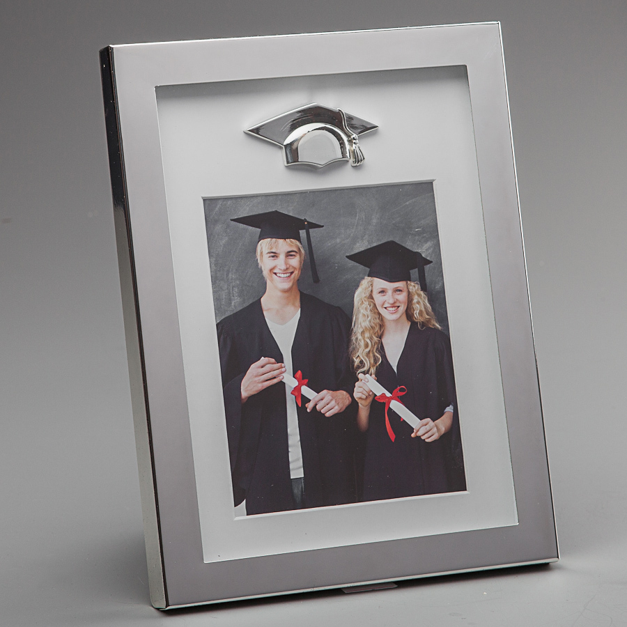 

Фоторамка «Выпускник» 16*21 см Angel Gifts 15501-BR-1396