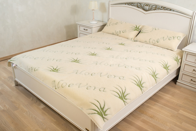 

Одеяло зимнее Wollwelt Merino AloeVera Merinovelors 130х195 см Белый
