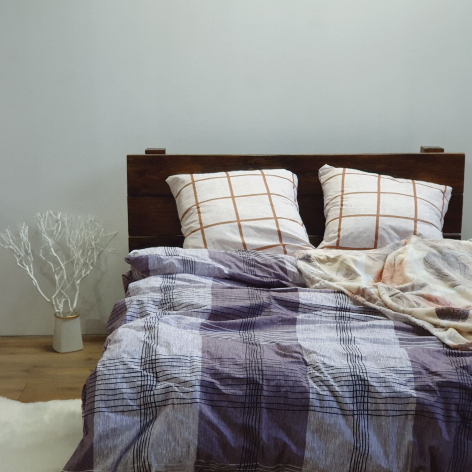 

Комплект постельного белья Уютная Жизнь Бязь Голд Евро 200x215 Абстракция клетка