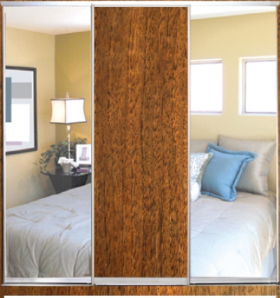 

Шкаф купе Luxe Studio Стандарт-1 ДСП/Зеркало-4 2400x2200x600 трехдверный