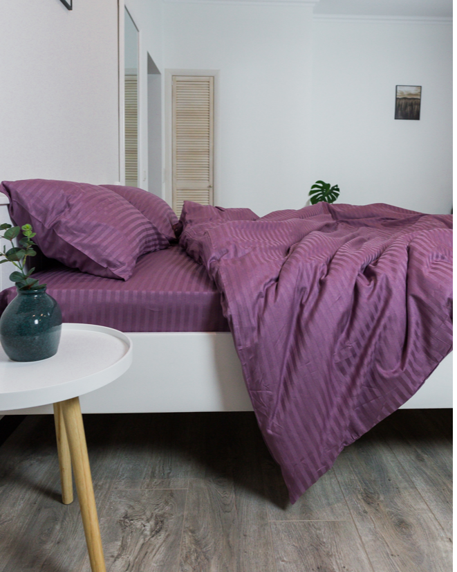 

Комплект постельного белья Shana cатин страйп lux брусничный 150x220 см