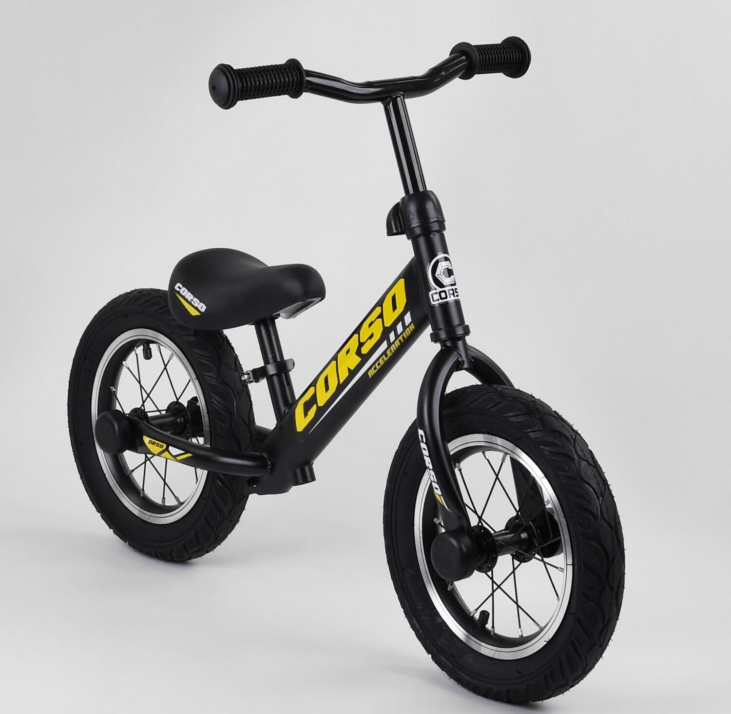 

Беговел CORSO 73975 Надувные колеса 12" Черный