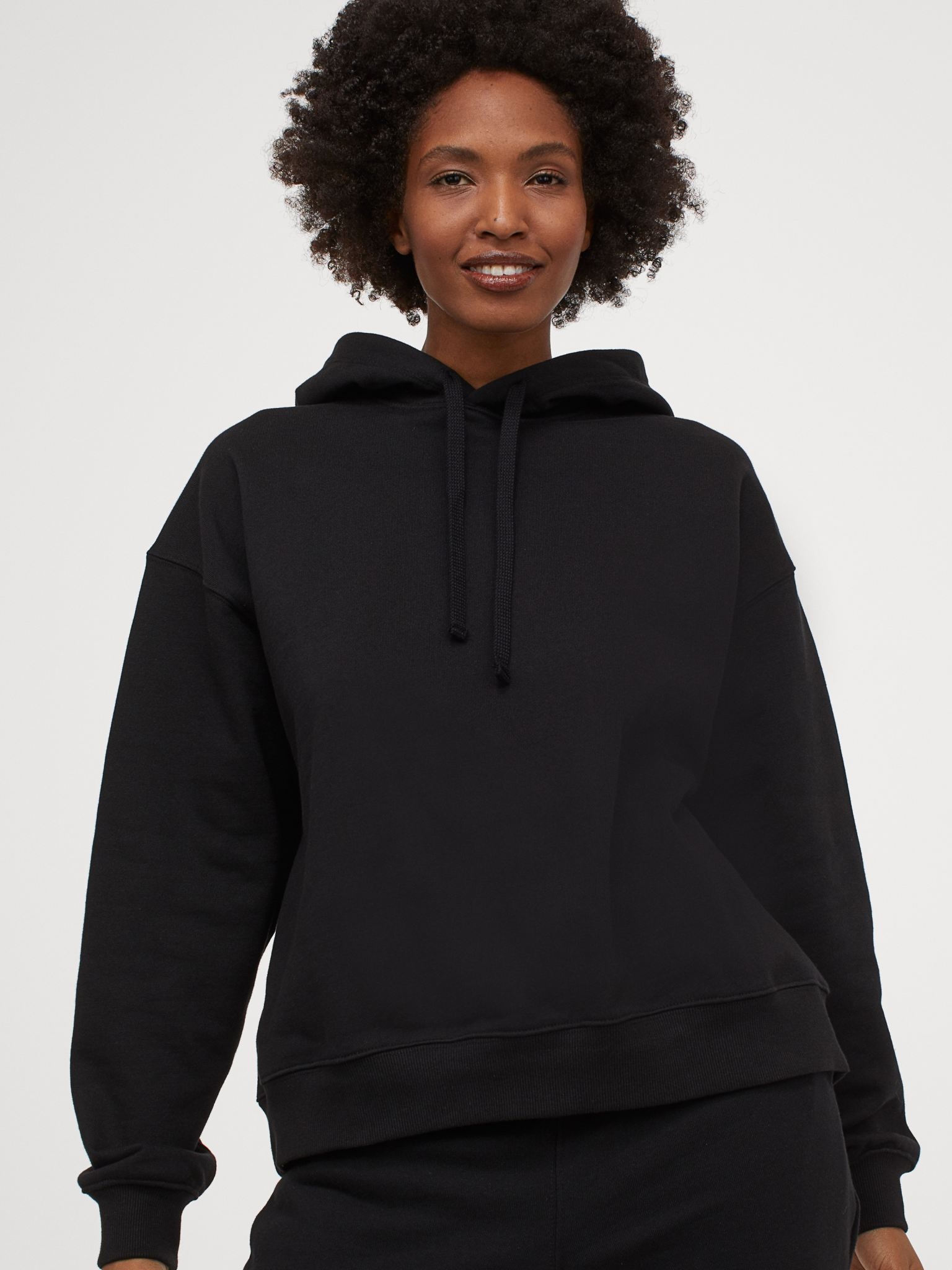 

Худи H&M 060944506 M Черное