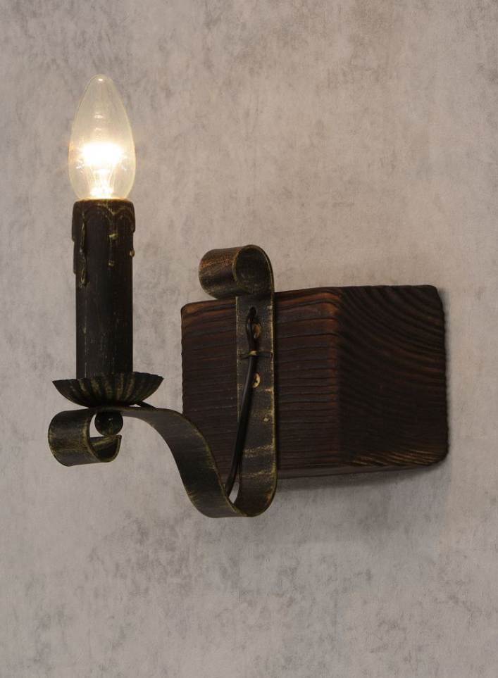 

Бра из натурального дерева для дома на 1 свечу 120921