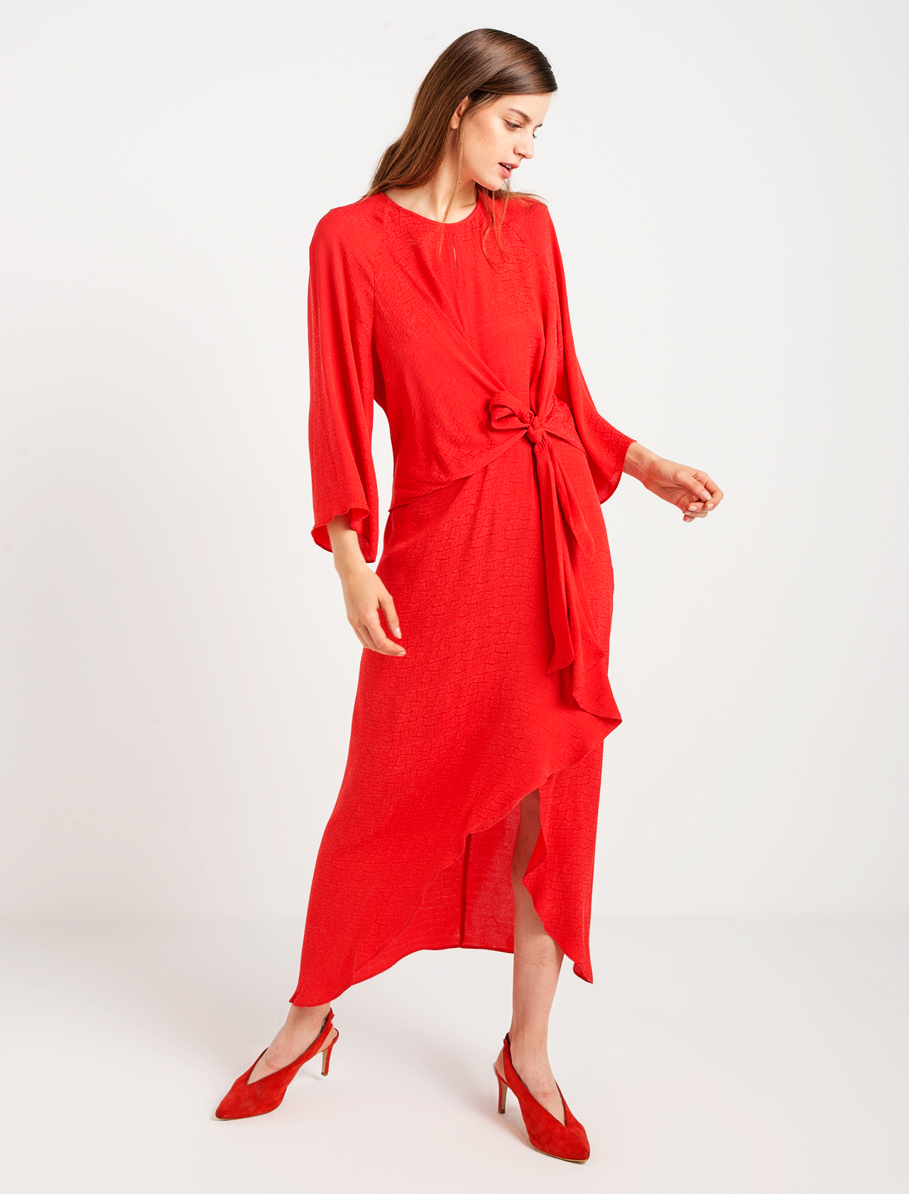 

Платье BGN коралловый  (S18D3992-коралловый, Платье BGN коралловый 42 (S18D3992-коралловый)