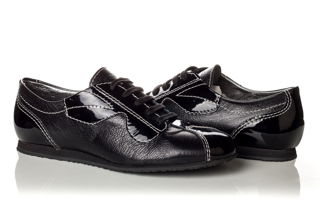 

Слипоны Escada 29226-1900 38 Черные