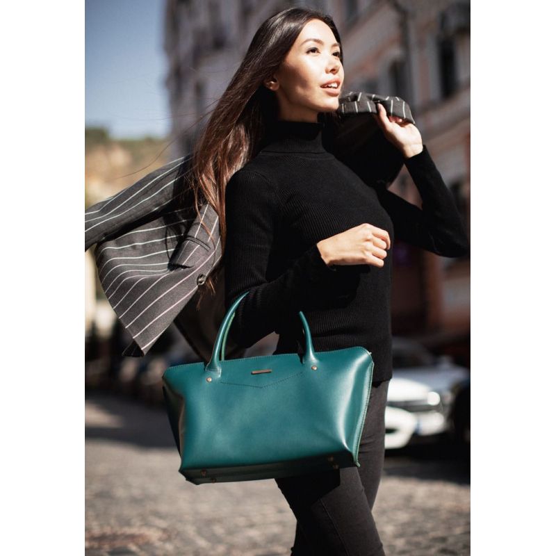 

Женская кожаная сумка в деловом стиле BlankNote Midi BN-BAG-24-malachite Зеленая