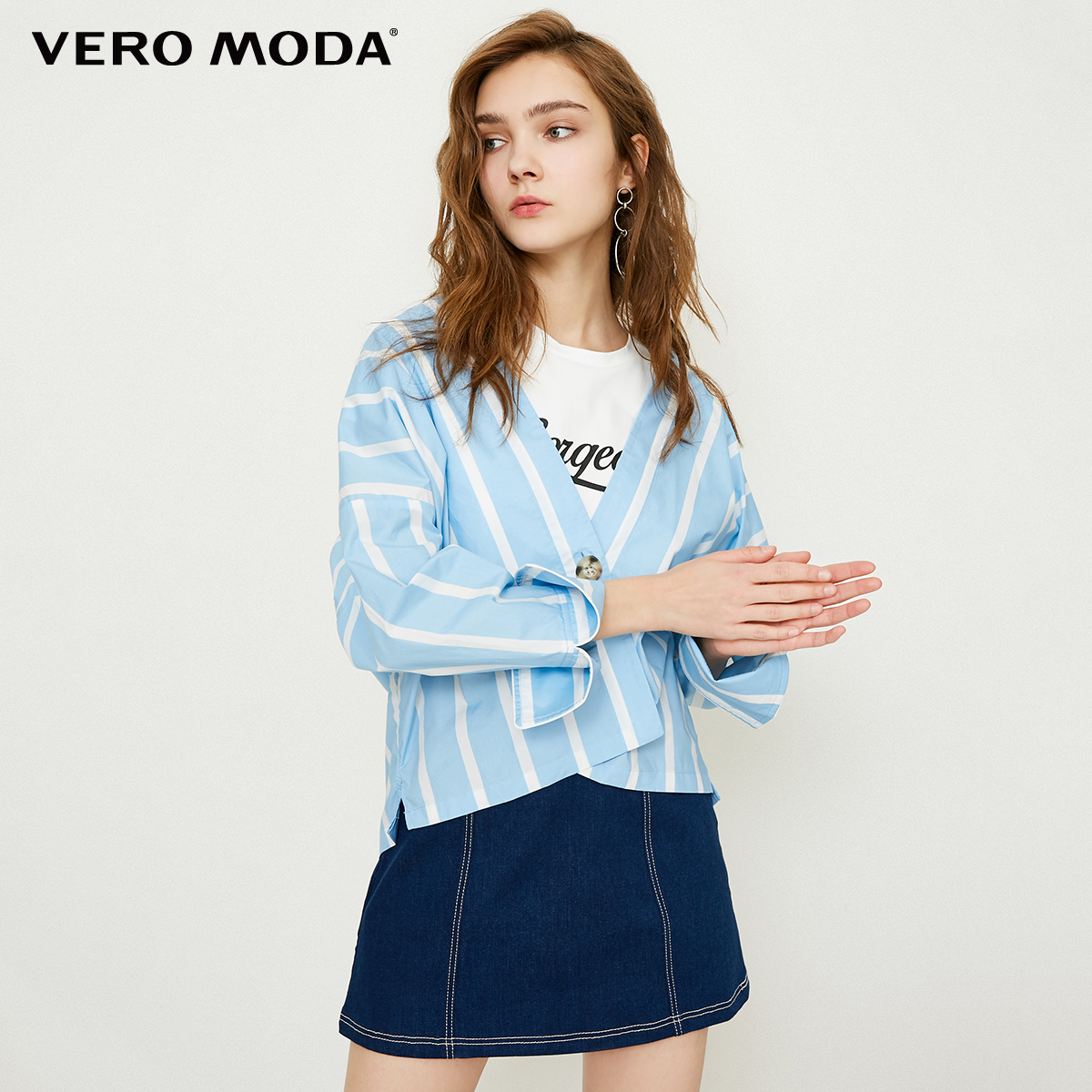 

Блуза Vero Moda 318205517C41 M с.синій з білим