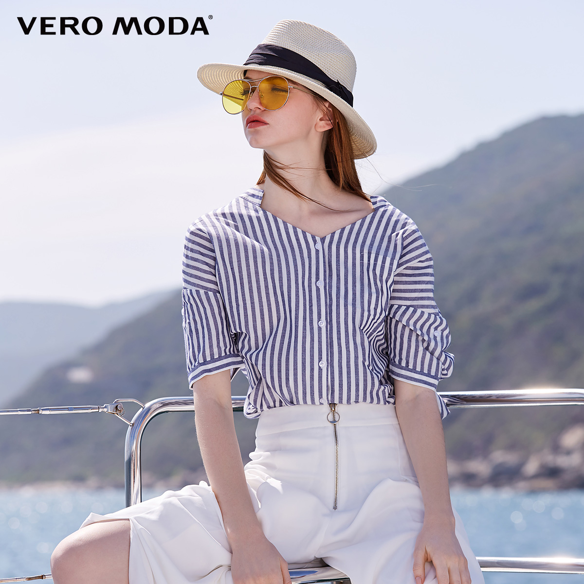 

Блуза Vero Moda 31716W503E39 L синій з білим