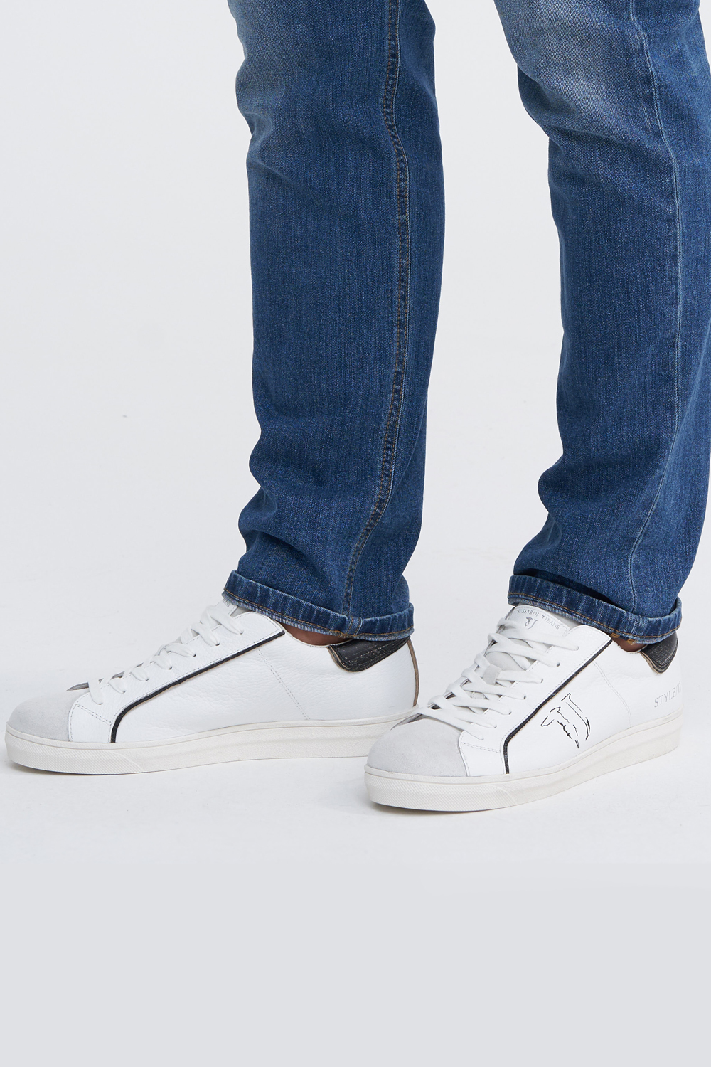

Белые кеды Trussardi Jeans 1023 43