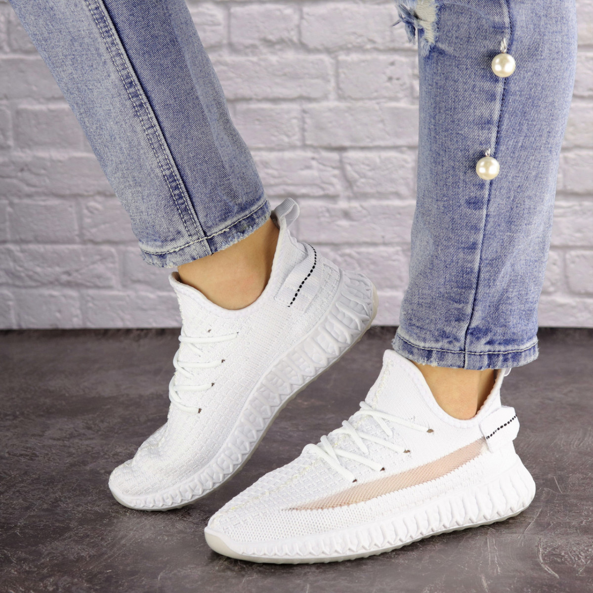 

Женские кроссовки Shoes Macky 39 (25 см) 1520 белые