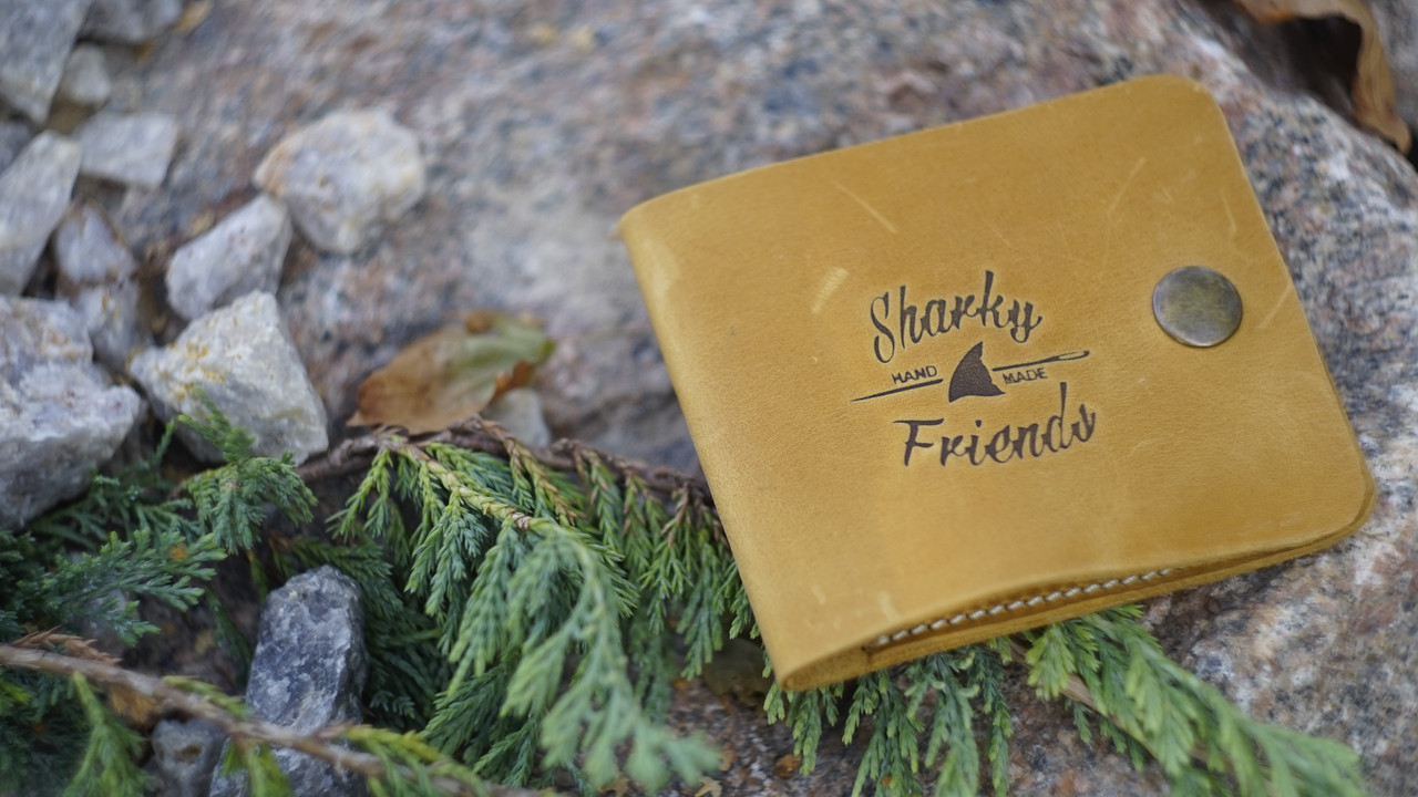 

Картхолдер Sharky Friends Summer Желтый
