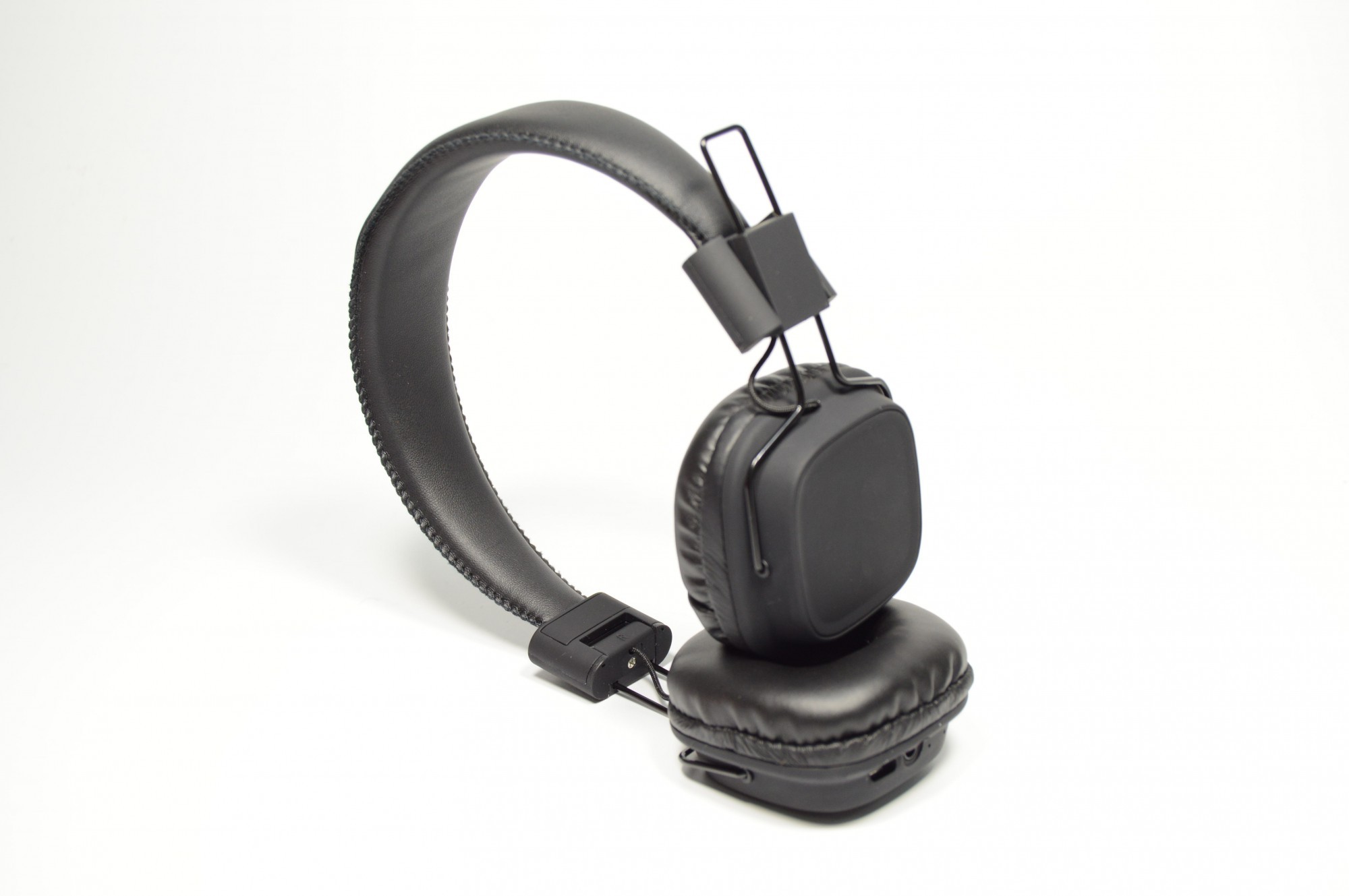 

Беспроводные Bluetooth наушники TWS TEMPO TM-029 ( Bluetooth)