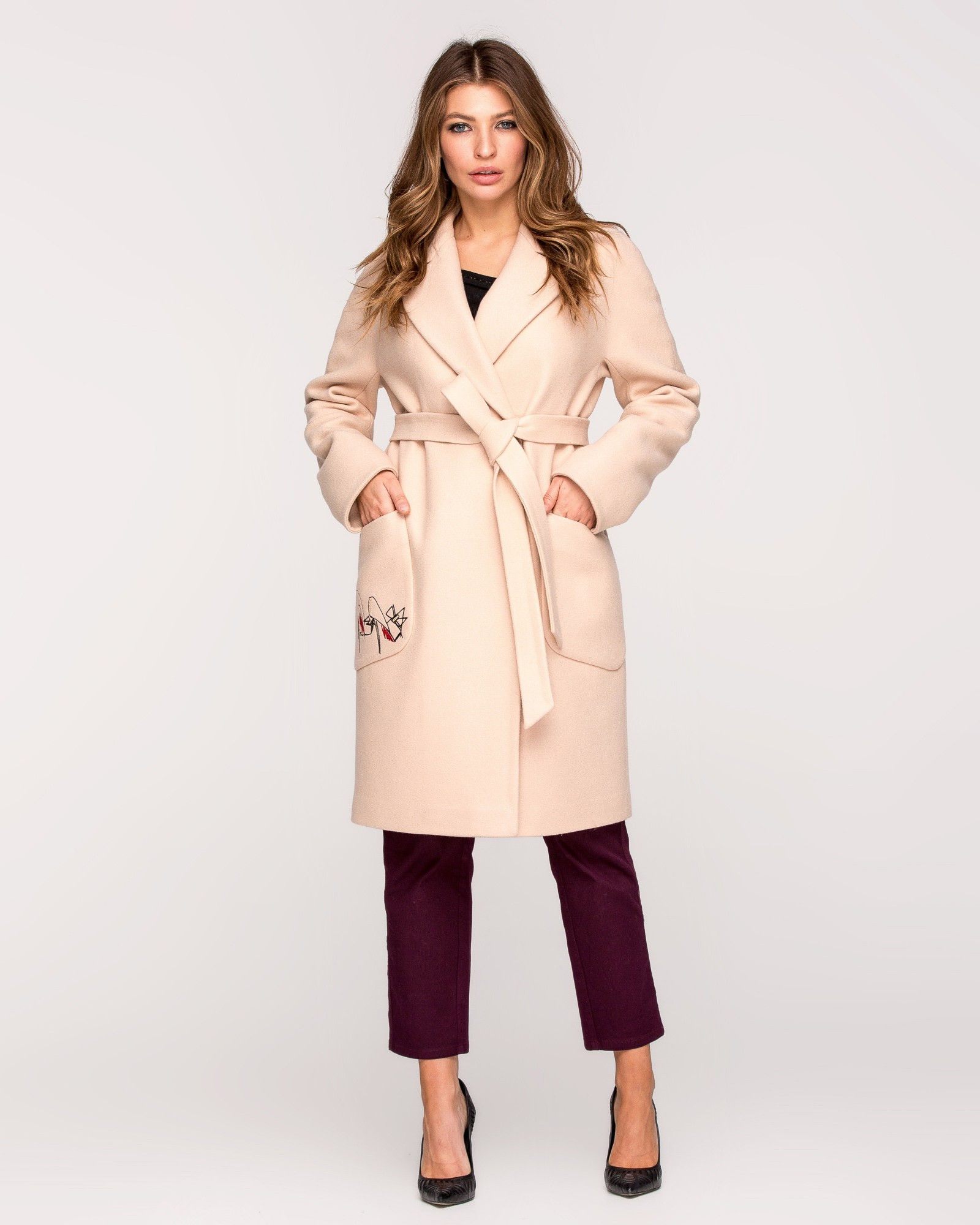 

Пальто Мангуст "Лабутены" 46 беж 1355