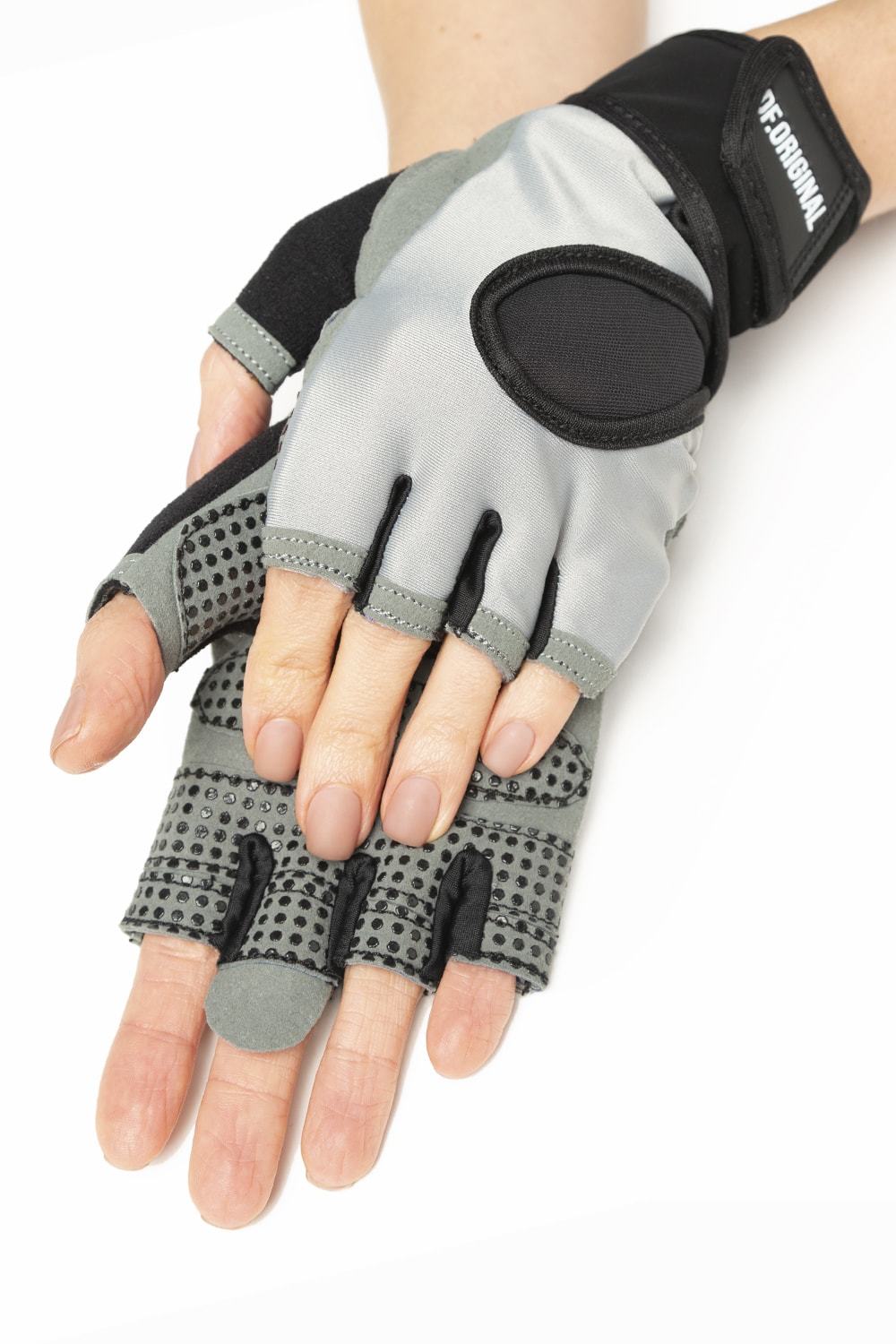 

Перчатки Designed for Fitness Silver (S серый)