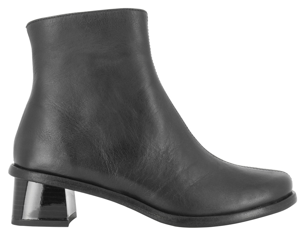 

Полусапоги Neosens S3031 Suave Black / Elvira 39