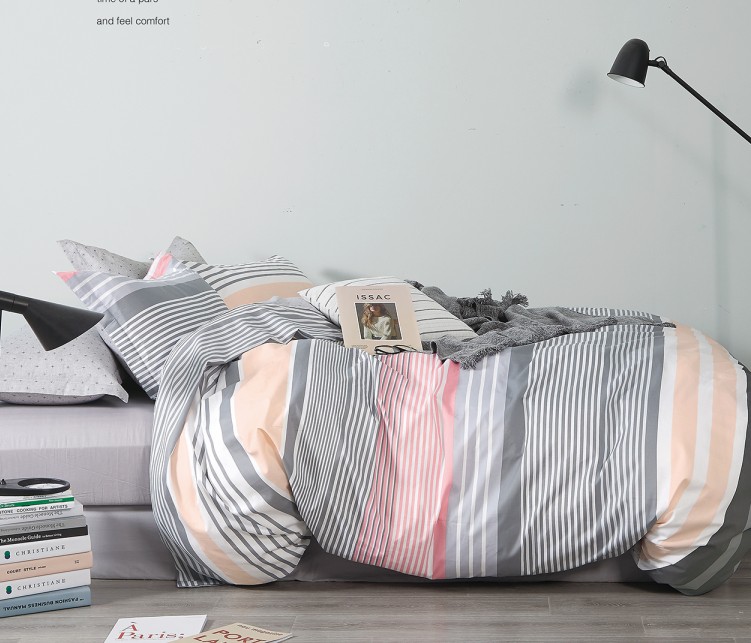 

Постельное белье CottonTwill Сатин Эмили, полоски светло серые и розовые Семейный 2 х 145х215 см ( FB15850CT)