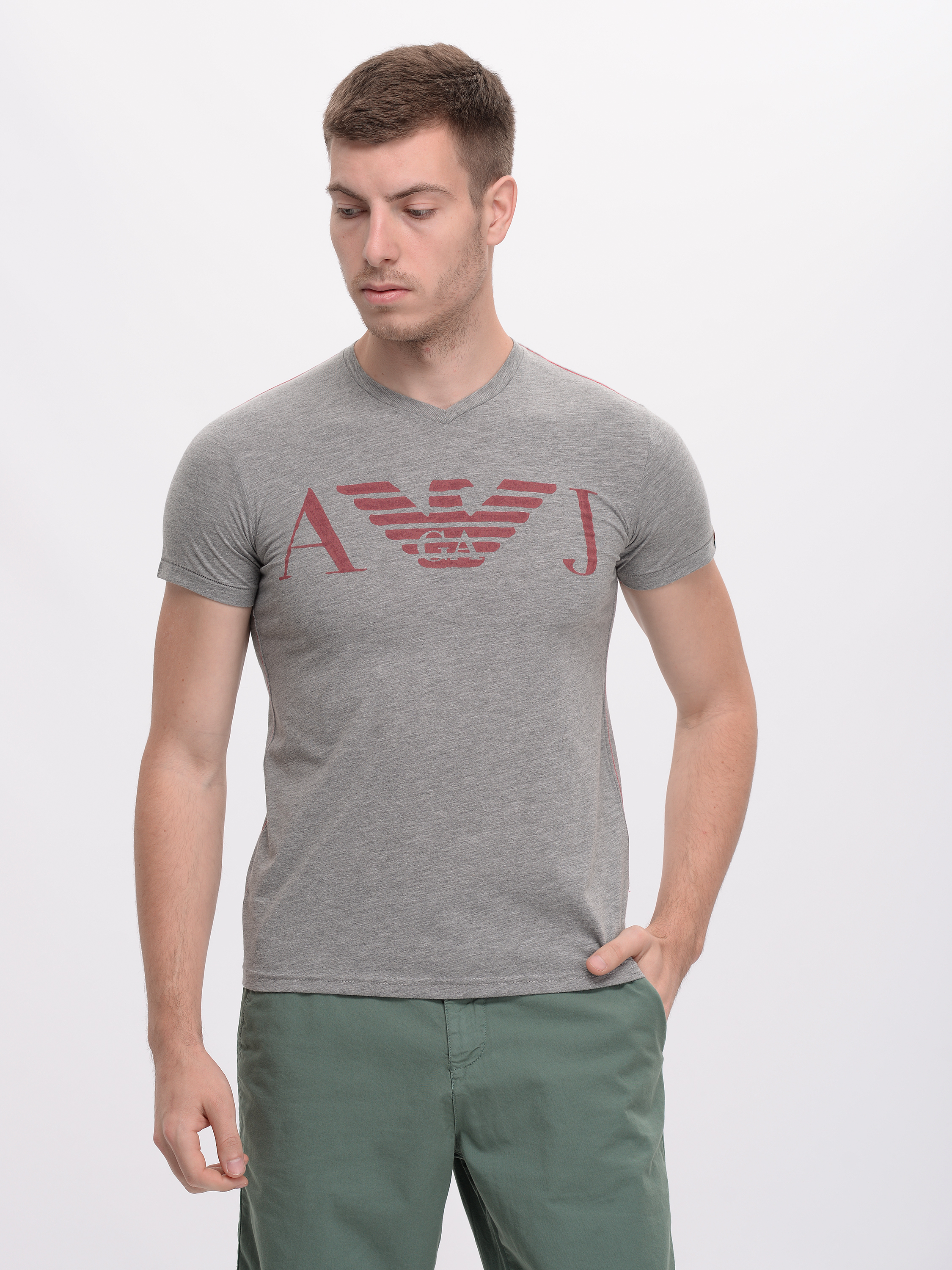 

Футболка Armani Jeans 5774.3 S (44) Серая