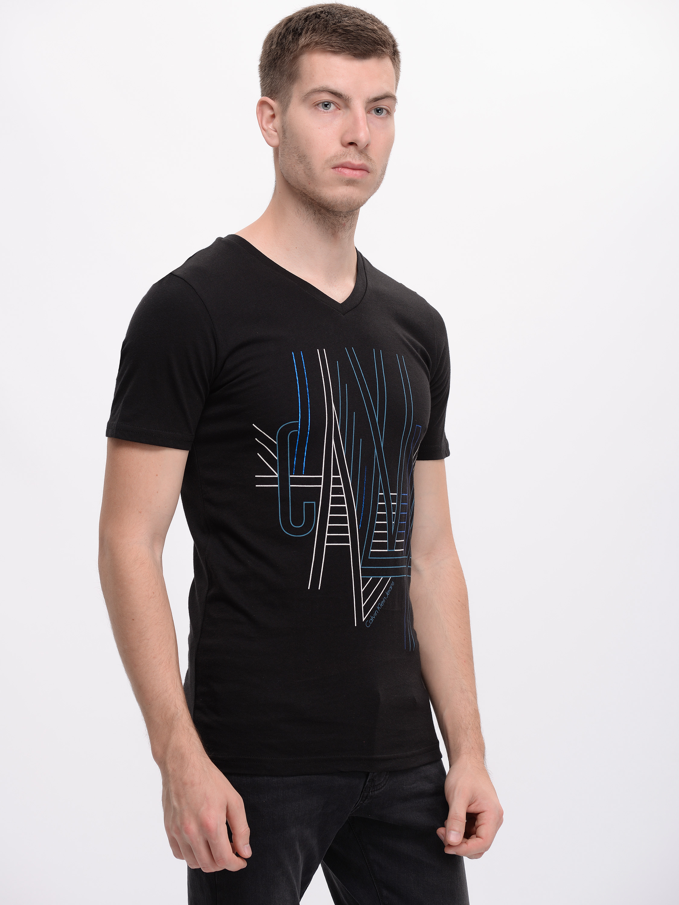 

Футболка Calvin Klein Jeans 9577 S (44) Черная