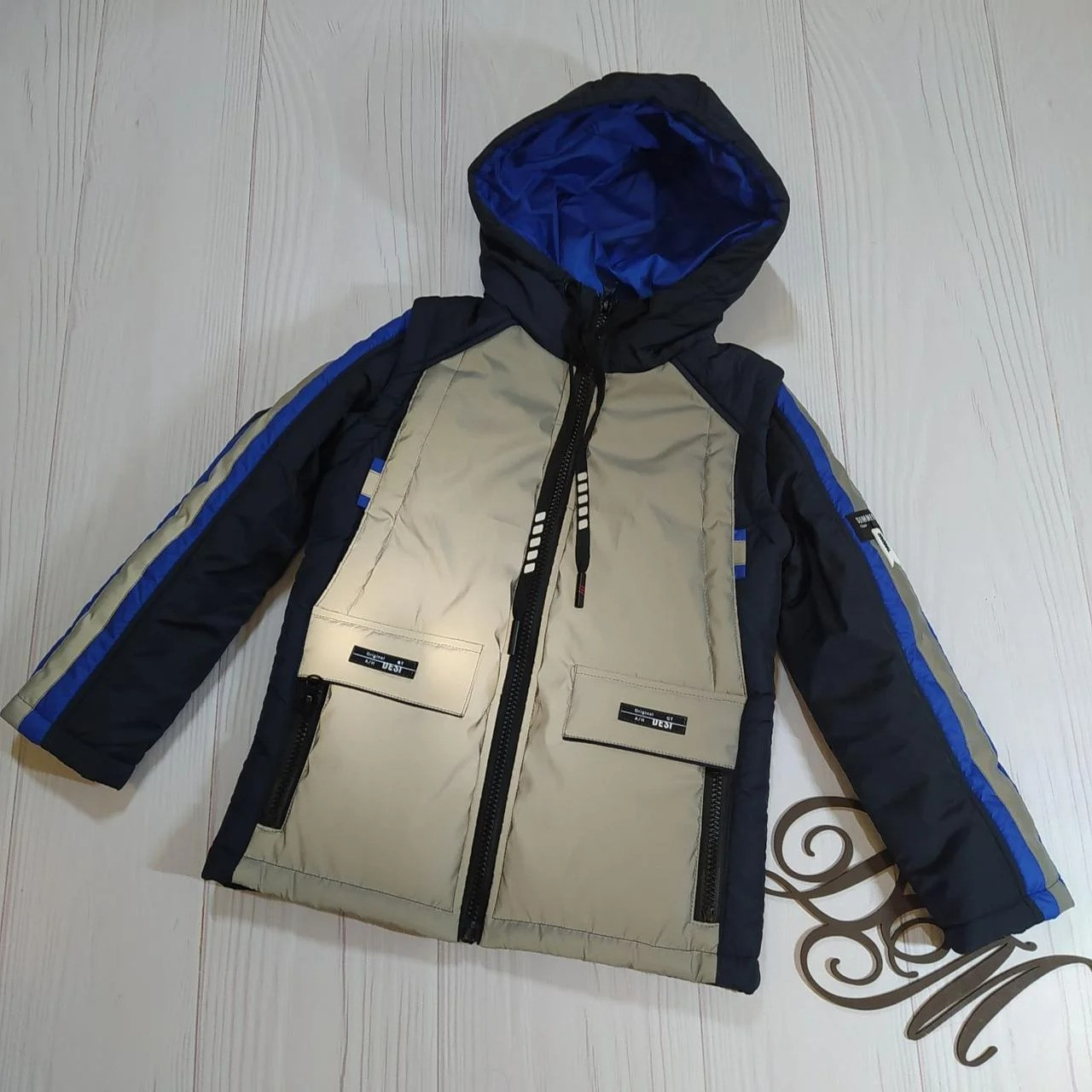 

Куртка демисезонная на мальчика "Бест" светоотражающая черная с электрик 122