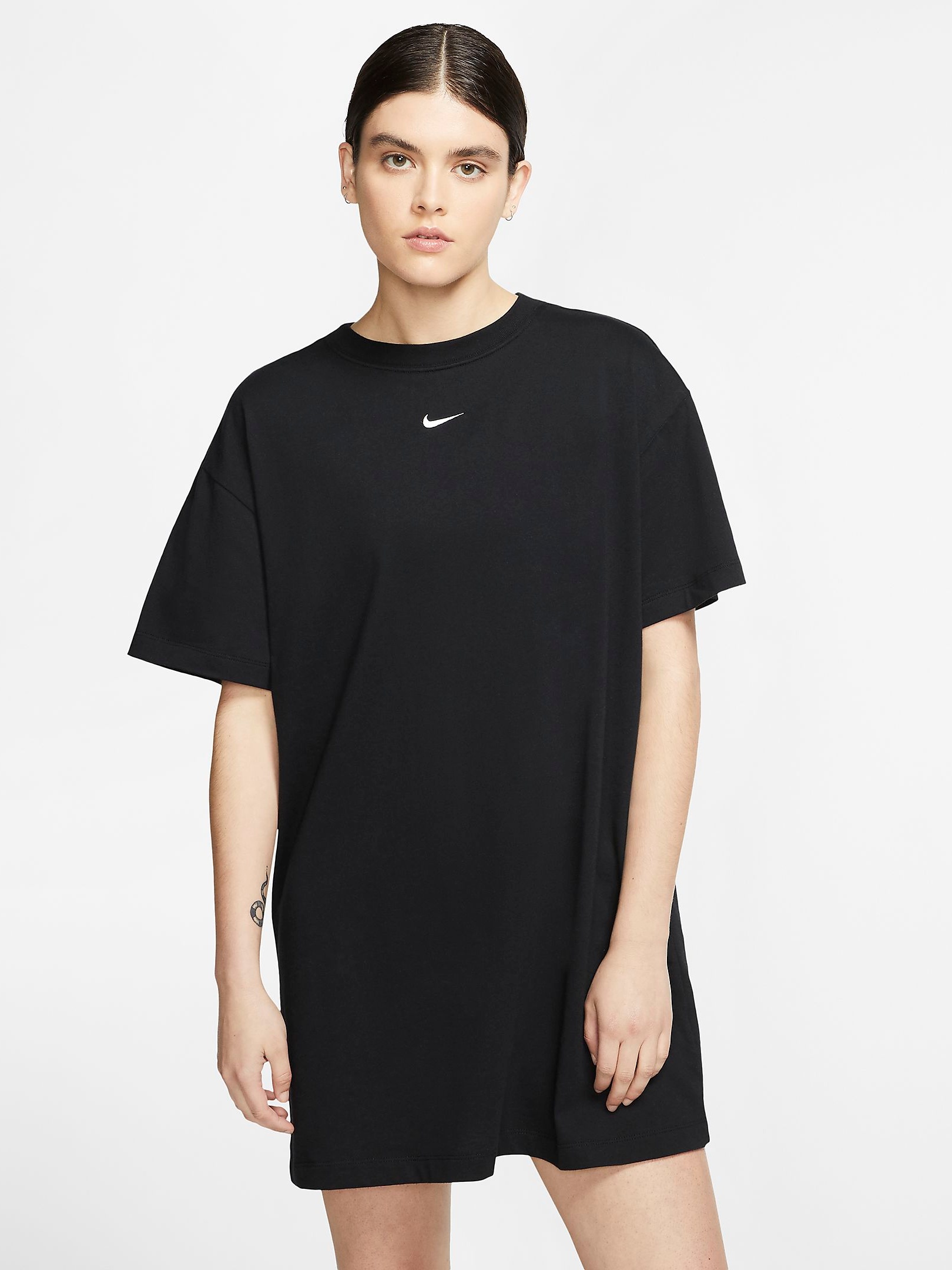 

Платье Nike W Nsw Essntl Ss Drss CJ2242-010, Платье Nike W Nsw Essntl Ss Drss CJ2242-010 M