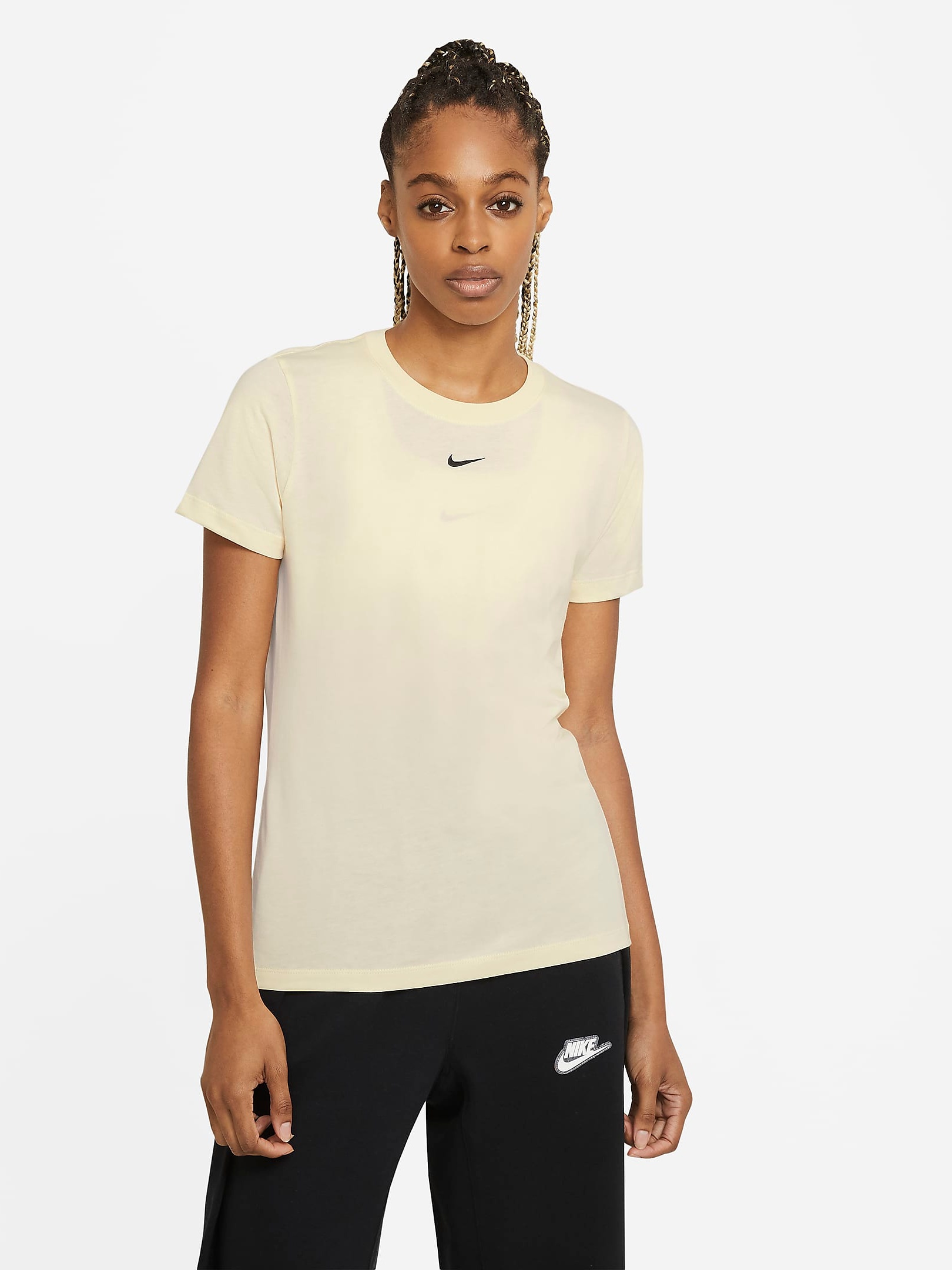 

Футболка Nike W Nsw Essntl Tee Ss Crew Lbr CZ7339-113 M