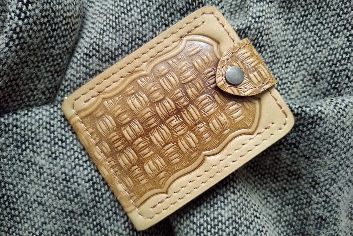 

Зажим для денег Turtle comfort плетёнка бежевый