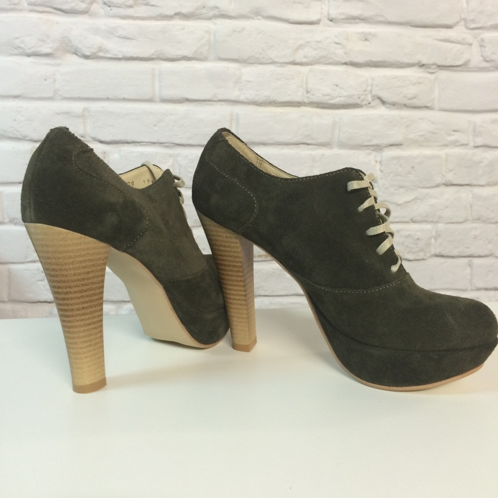 

Ботильоны Woman's heel 36 оливковый (О-576)