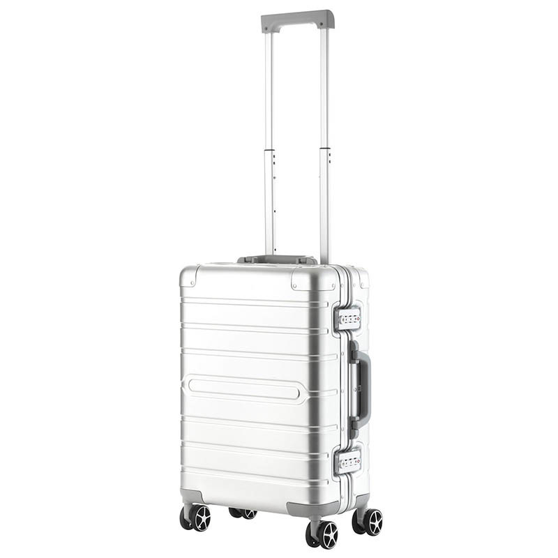 

Чемодан CarryOn ULD S Aluminium (927745)