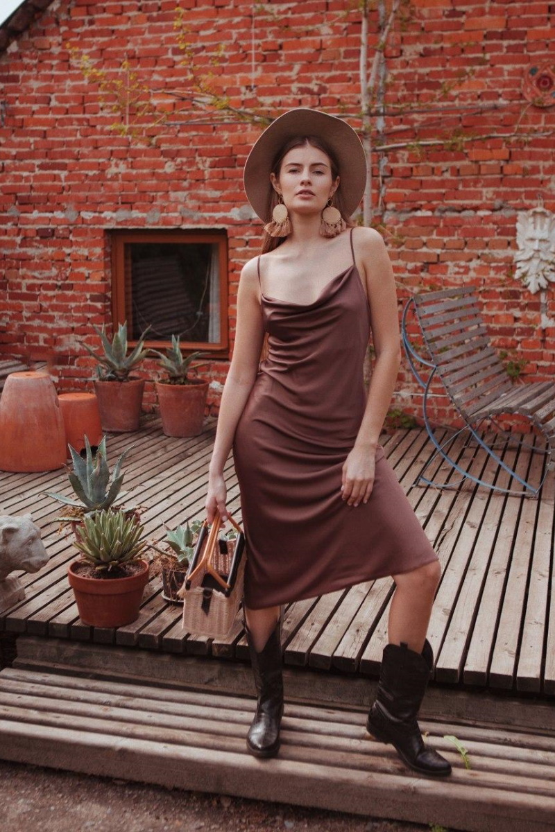 

Платье Верона 51170 Itelle 44 Шоколад