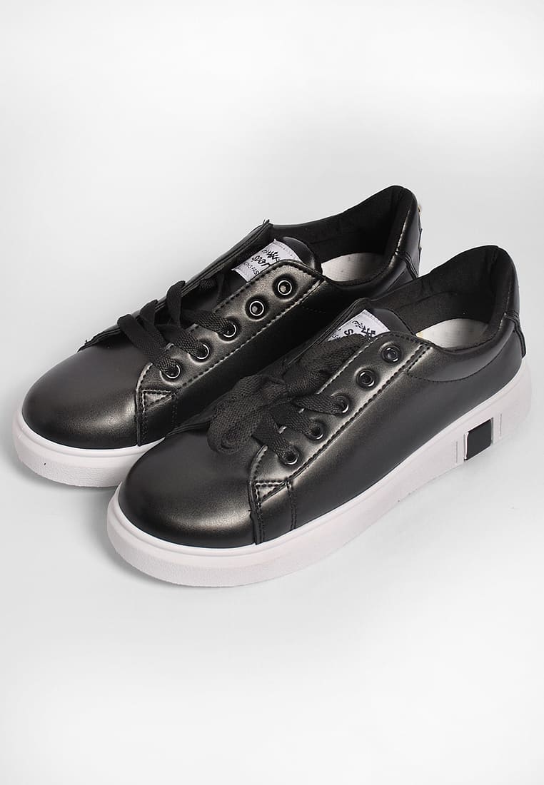 

Кроссовки Fashion В-9 черный 40