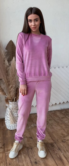 

Женский спортивный костюм из бархата KML 00553  (-) Розовый (К 00553 A, Женский спортивный костюм из бархата KML 00553 S (42-44) Розовый (К 00553 A)
