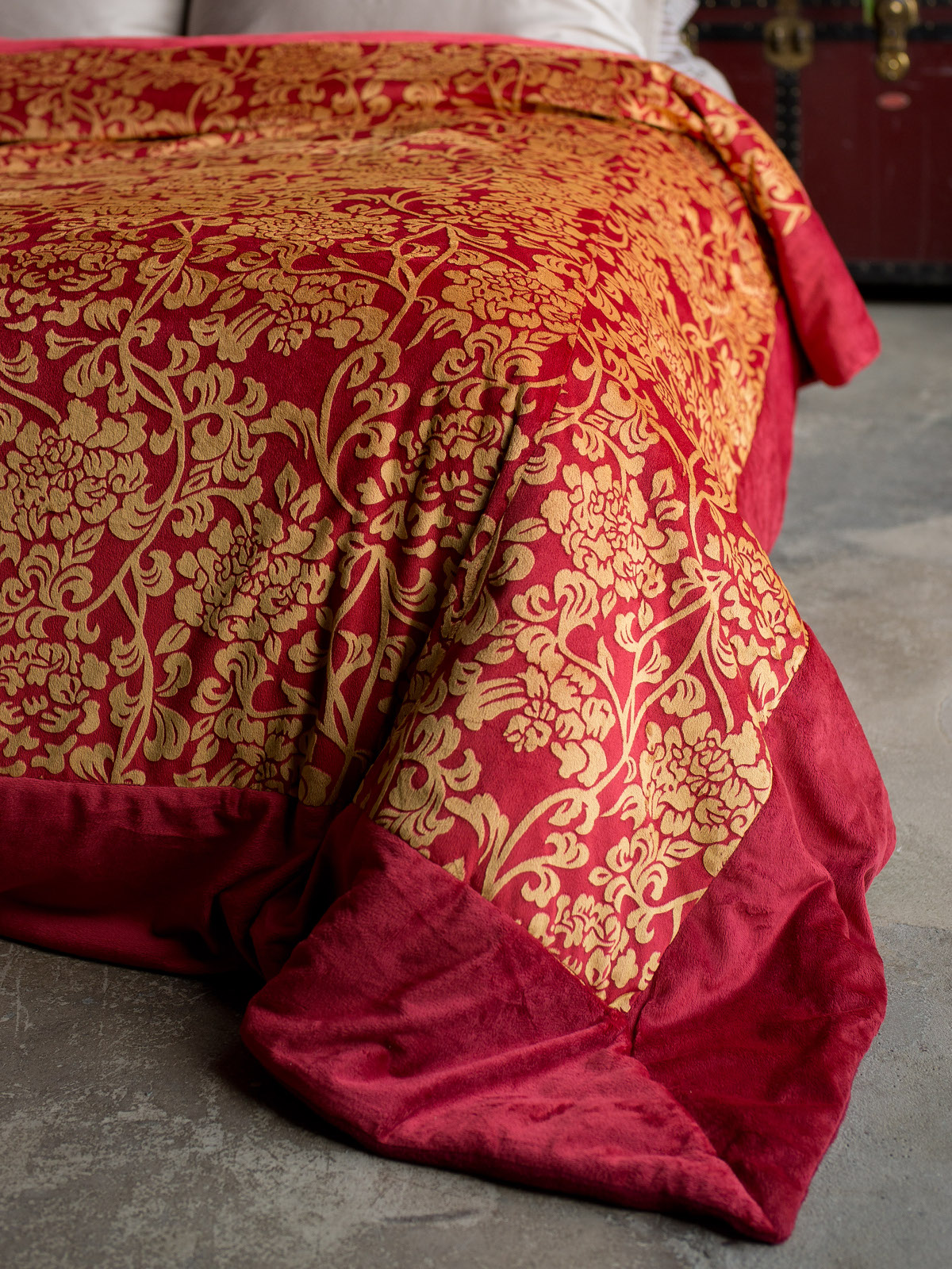 

Покрывало Mora Verona 240x260 RED