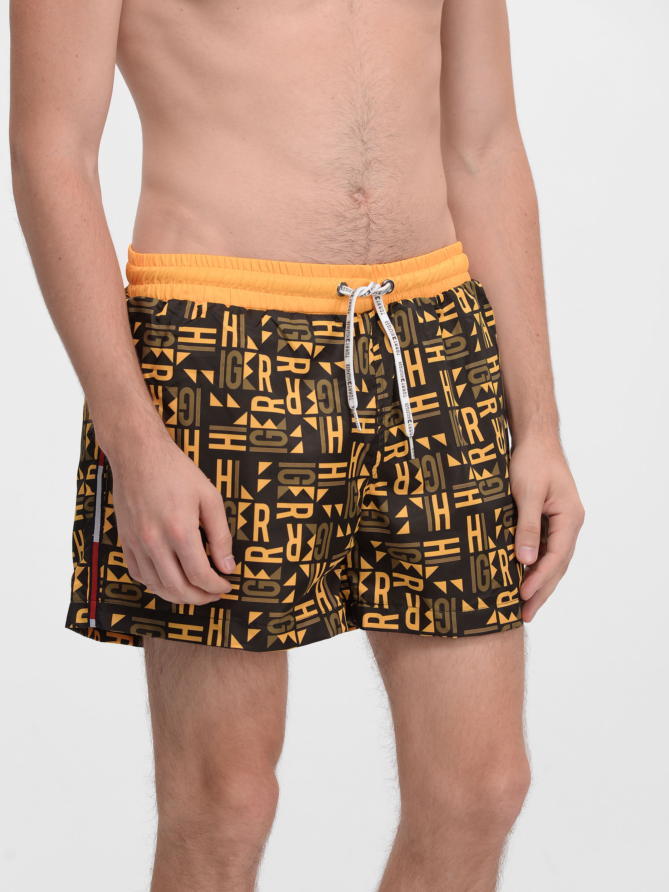 

Шорты Tommy Hilfiger 9706.3 2XL (50) Желтые