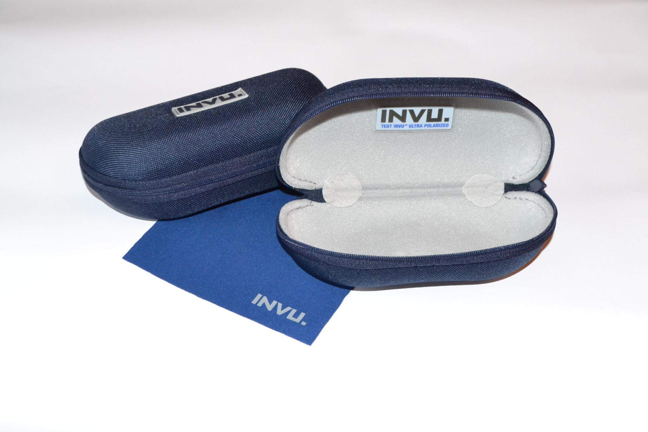 

Мужские солнцезащитные очки INVU P1602B