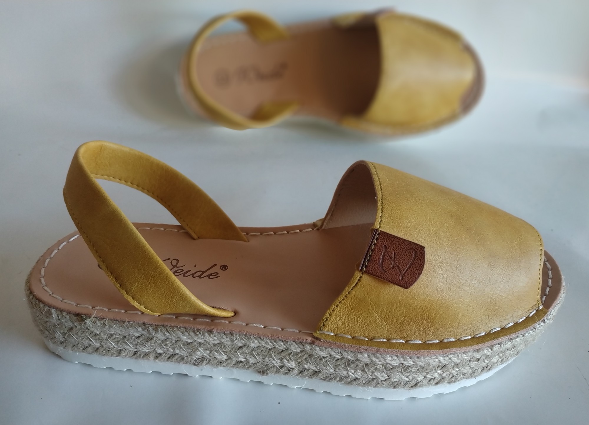 

Сандалии Weide Y600 yellow желт 40