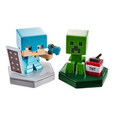 

Набор фигурок Minecraft Защитник Алекс и добывающая рептилия (GKT41/GKT43) (10-553783)