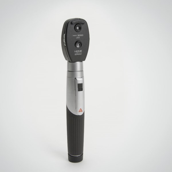 

Офтальмоскоп Heine mini3000 прямой рукоятка с батарейками