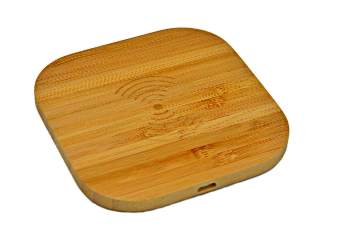 

Беспроводная зарядка WoodbooD Wireless Charge Mini Wood Plus