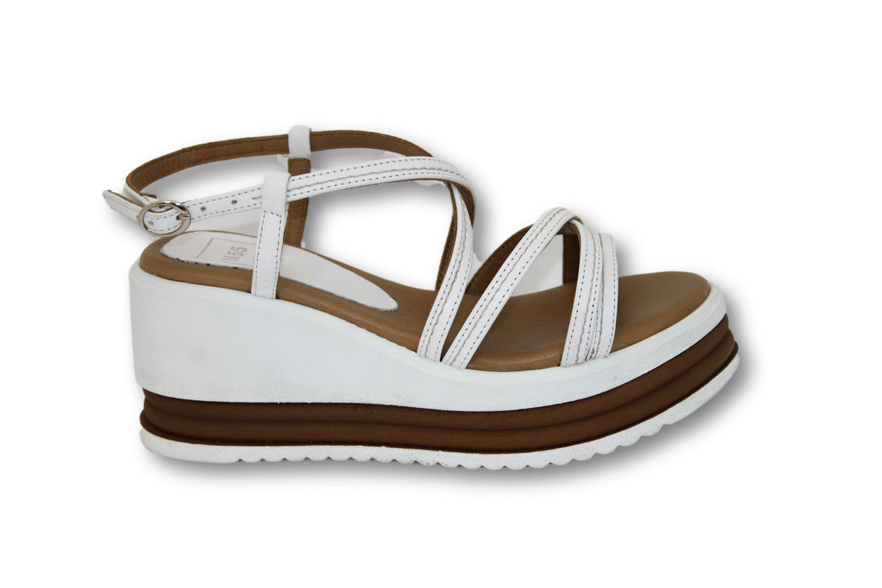 

Белые кожаные женские босоножки VASARI trend белый 65555 37