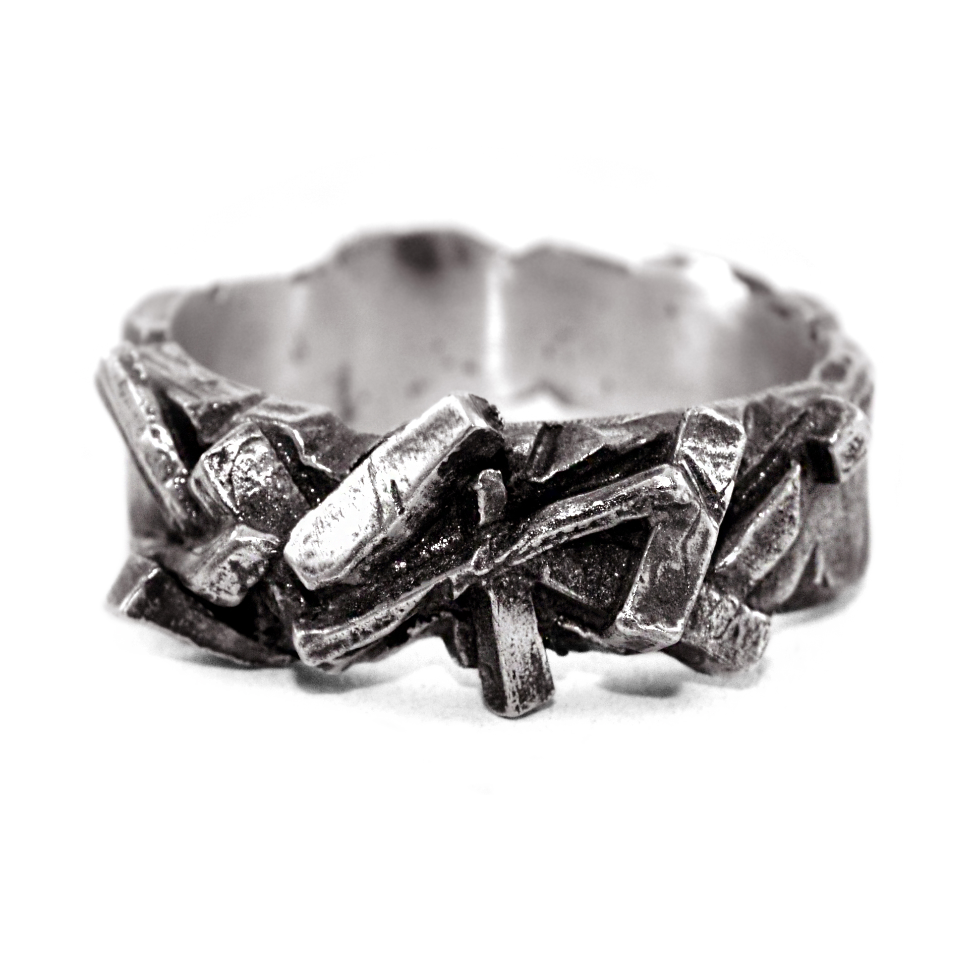 

Серебряное кольцо перстень EJ Resist 17.5 EJK080