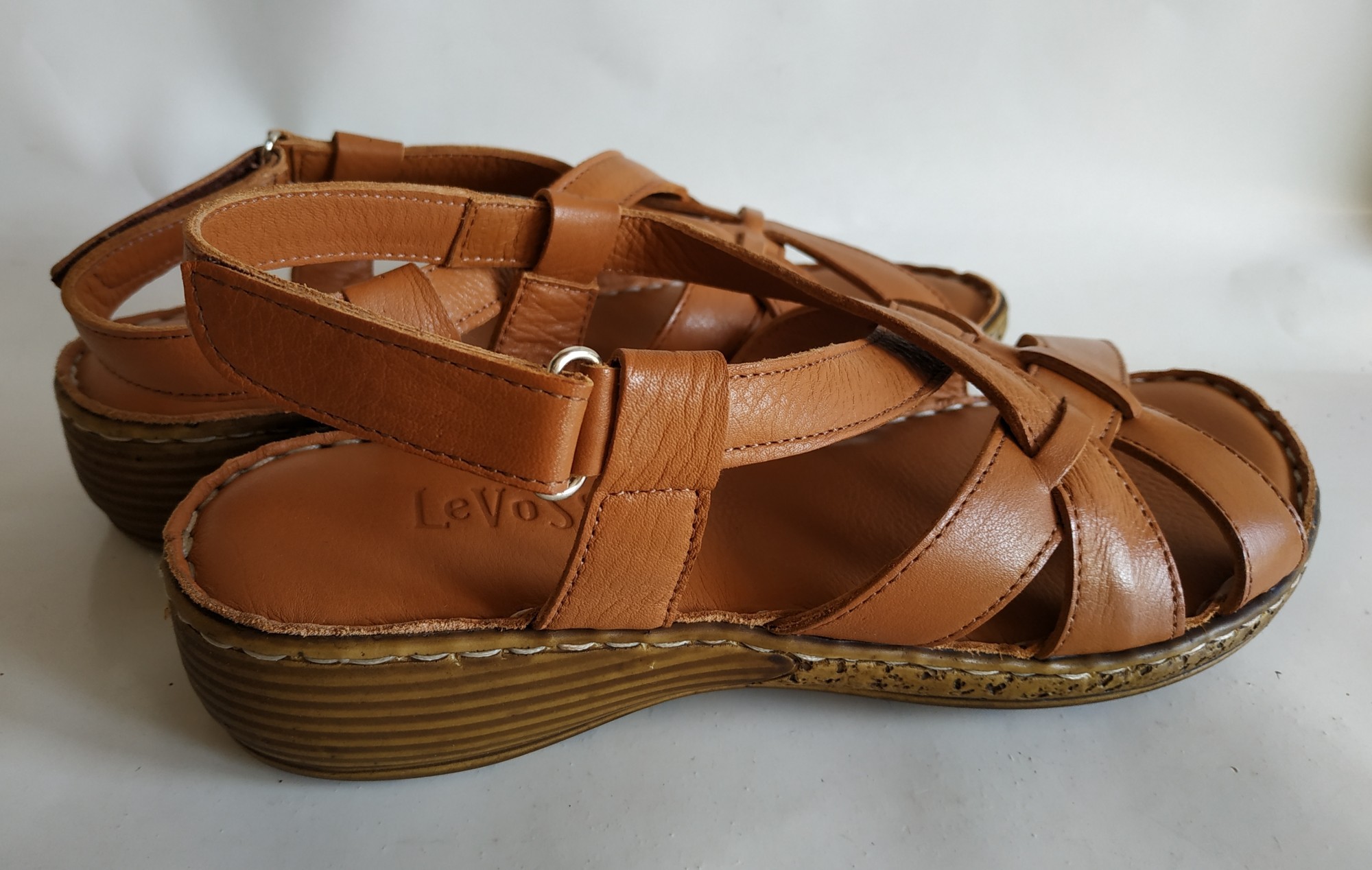 

Сандалии Levossa 9266 taba рыж 38