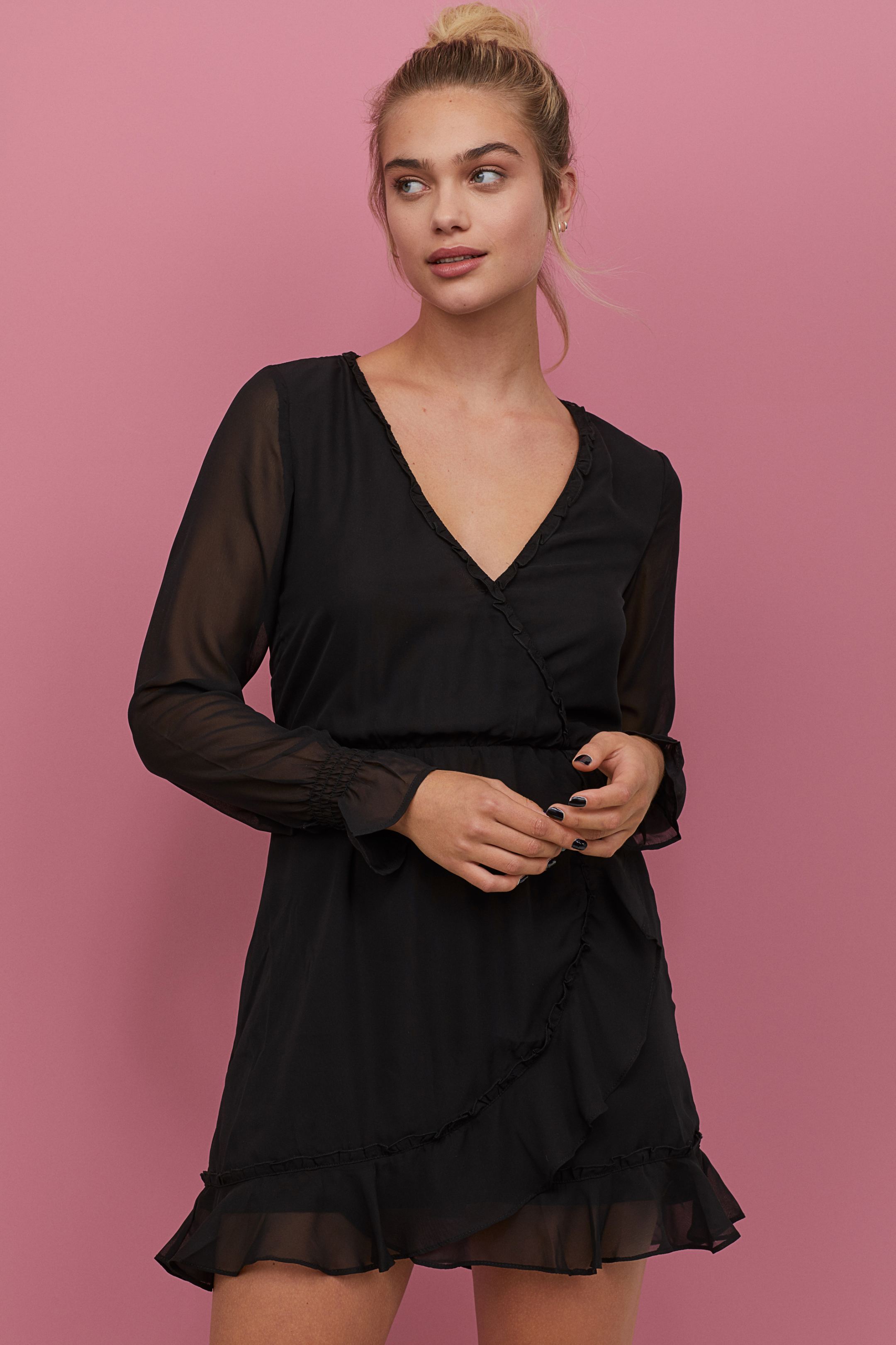 

Платье H&M 79708815 36 Черное
