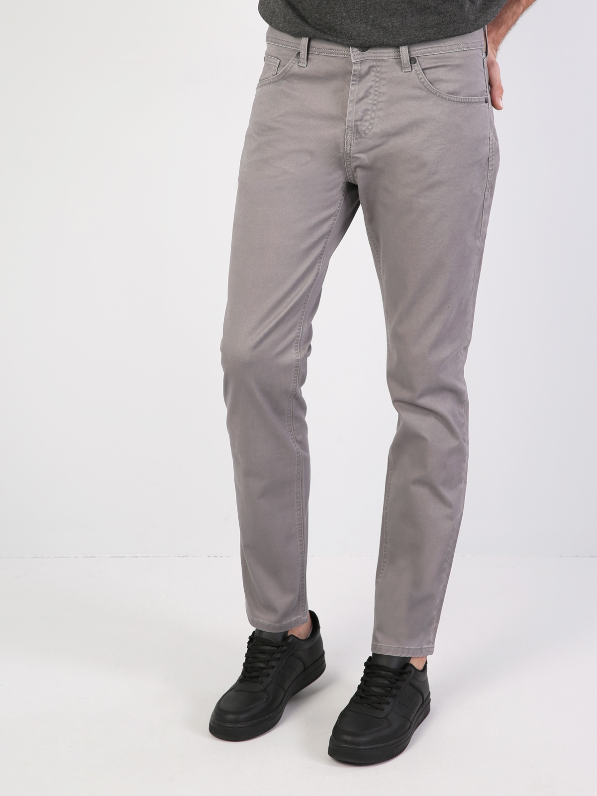 

Джинсы Colin's CL1034593GRA 36-32 Gray