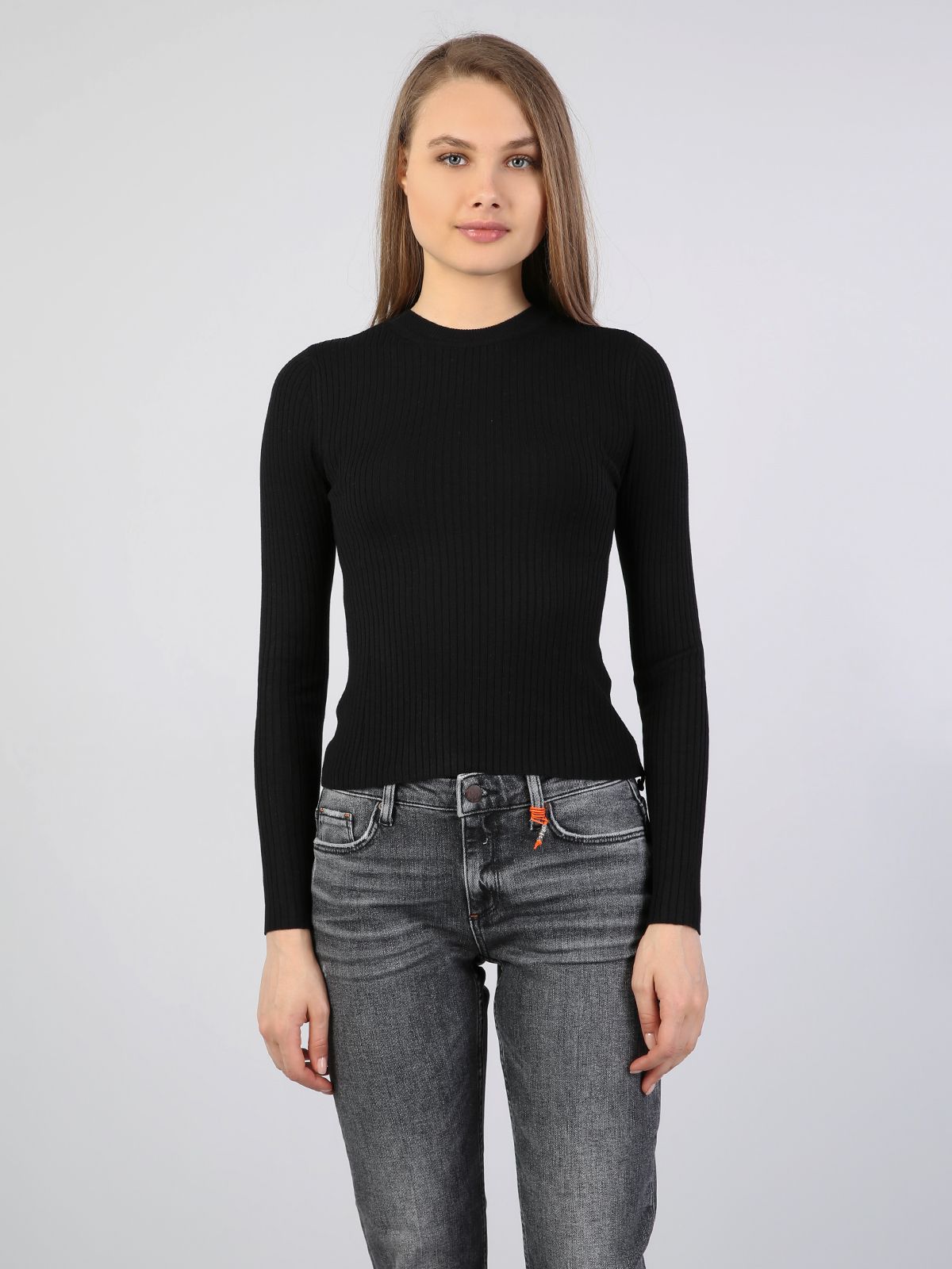 

Джемпер Colin's CL1045023BLK L