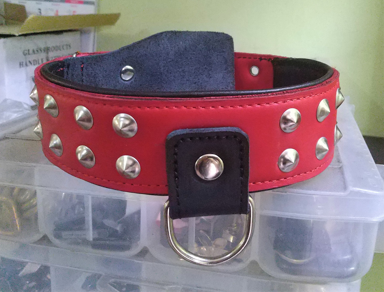 

Кожаный ошейник для собак (ld084) Lockdog S (16-29 см) Красно-черный 000125681
