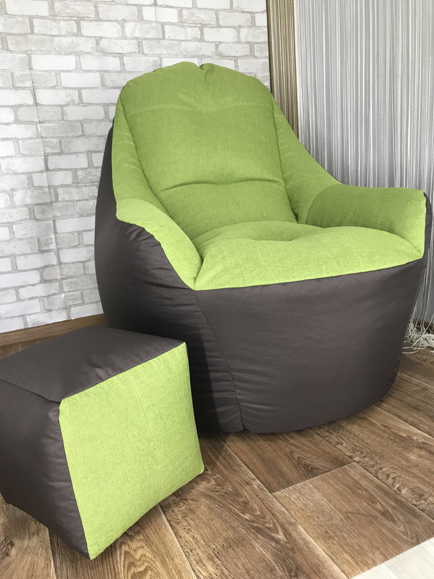 

Кресло-мешок "Elegant" Кресло Boss Оксфорд шоколад + Рогожка салатовая XL 100 см х 95 см + Пуф для ног 25 см